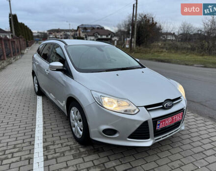 Серый Форд Фокус, объемом двигателя 2 л и пробегом 253 тыс. км за 8600 $, фото 1 на Automoto.ua