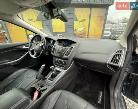 Серый Форд Фокус, объемом двигателя 1.6 л и пробегом 227 тыс. км за 8900 $, фото 30 на Automoto.ua