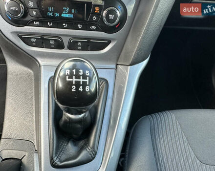 Форд Фокус 2013 у Стрые на Automoto.ua Сірий Форд Фокус, об'ємом двигуна 1.6 л та пробігом 217 тис. км за 8350 $, фото 94 на Automoto.ua