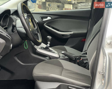 Серый Форд Фокус, объемом двигателя 1.6 л и пробегом 243 тыс. км за 7000 $, фото 23 на Automoto.ua