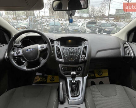 Серый Форд Фокус, объемом двигателя 1.56 л и пробегом 234 тыс. км за 8500 $, фото 8 на Automoto.ua