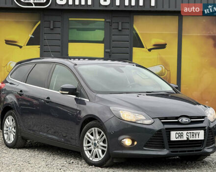 Серый Форд Фокус, объемом двигателя 1.6 л и пробегом 227 тыс. км за 8900 $, фото 1 на Automoto.ua