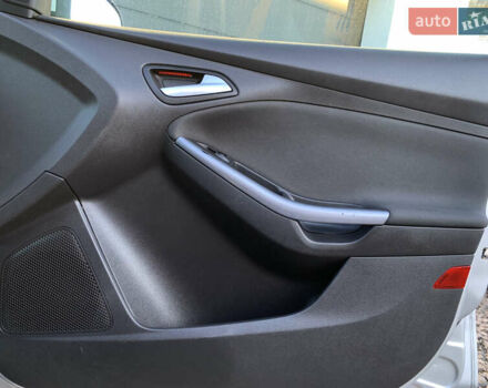 Серый Форд Фокус, объемом двигателя 1.6 л и пробегом 236 тыс. км за 7800 $, фото 28 на Automoto.ua