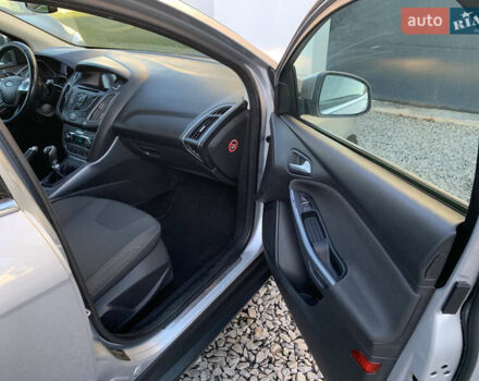 Серый Форд Фокус, объемом двигателя 1.6 л и пробегом 236 тыс. км за 7800 $, фото 22 на Automoto.ua