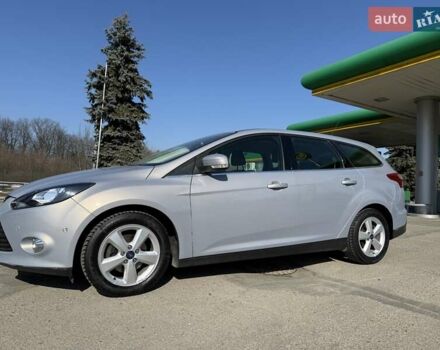 Серый Форд Фокус, объемом двигателя 1.6 л и пробегом 240 тыс. км за 8250 $, фото 1 на Automoto.ua