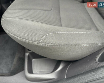 Сірий Форд Фокус, об'ємом двигуна 1.6 л та пробігом 219 тис. км за 8599 $, фото 76 на Automoto.ua