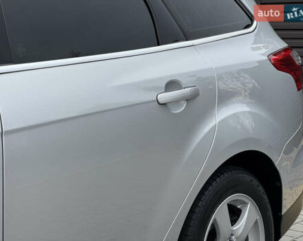 Сірий Форд Фокус, об'ємом двигуна 1.6 л та пробігом 219 тис. км за 8599 $, фото 109 на Automoto.ua