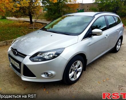 Форд Фокус 2013 в Вознесенске на Automoto.ua Серый Форд Фокус, объемом двигателя 1 л и пробегом 133 тыс. км за 6600 $, фото 2 на Automoto.ua