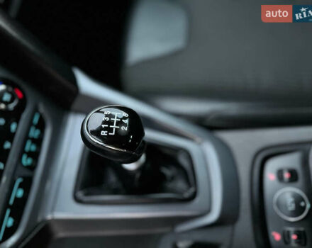 Серый Форд Фокус, объемом двигателя 1.6 л и пробегом 219 тыс. км за 9250 $, фото 113 на Automoto.ua