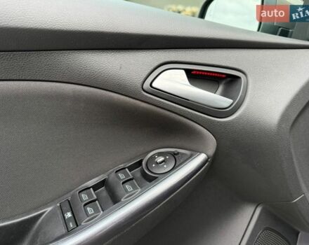 Сірий Форд Фокус, об'ємом двигуна 1.6 л та пробігом 230 тис. км за 8600 $, фото 45 на Automoto.ua