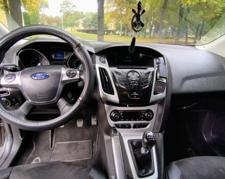Форд Фокус 2013 в Киеве на Automoto.ua Серый Форд Фокус, объемом двигателя 1 л и пробегом 280 тыс. км за 6500 $, фото 5 на Automoto.ua