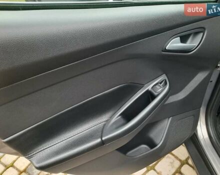 Серый Форд Фокус, объемом двигателя 1.6 л и пробегом 258 тыс. км за 8299 $, фото 61 на Automoto.ua