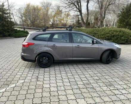Сірий Форд Фокус, об'ємом двигуна 1 л та пробігом 213 тис. км за 6600 $, фото 2 на Automoto.ua