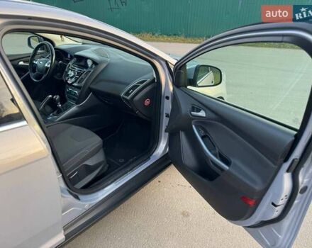 Сірий Форд Фокус, об'ємом двигуна 2 л та пробігом 193 тис. км за 7600 $, фото 27 на Automoto.ua