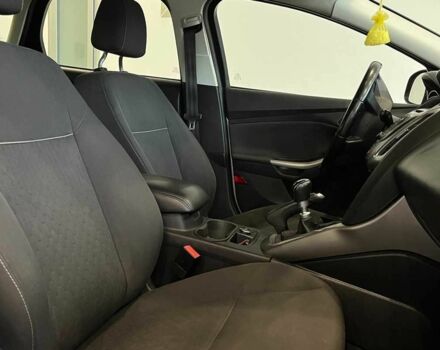 Форд Фокус 2014 у Львові на Automoto.ua Сірий Форд Фокус, об'ємом двигуна 1.6 л та пробігом 263 тис. км за 7600 $, фото 20 на Automoto.ua