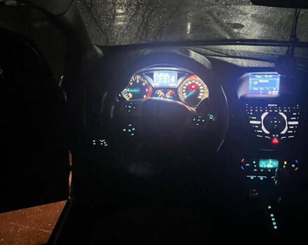 Сірий Форд Фокус, об'ємом двигуна 2 л та пробігом 300 тис. км за 8200 $, фото 17 на Automoto.ua