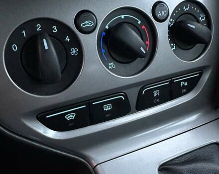 Серый Форд Фокус, объемом двигателя 2 л и пробегом 239 тыс. км за 8200 $, фото 30 на Automoto.ua