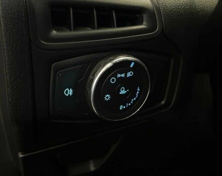 Форд Фокус 2014 у Львові на Automoto.ua Сірий Форд Фокус, об'ємом двигуна 1.6 л та пробігом 263 тис. км за 7600 $, фото 15 на Automoto.ua