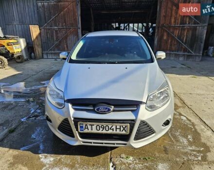 Серый Форд Фокус, объемом двигателя 2 л и пробегом 275 тыс. км за 8100 $, фото 5 на Automoto.ua