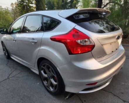 Сірий Форд Фокус, об'ємом двигуна 2 л та пробігом 86 тис. км за 9700 $, фото 2 на Automoto.ua