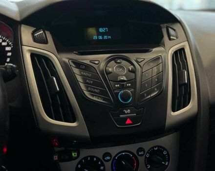 Форд Фокус 2014 у Львові на Automoto.ua Сірий Форд Фокус, об'ємом двигуна 1.6 л та пробігом 263 тис. км за 7600 $, фото 12 на Automoto.ua