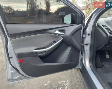 Серый Форд Фокус, объемом двигателя 1.6 л и пробегом 272 тыс. км за 7900 $, фото 13 на Automoto.ua