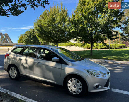 Форд Фокус 2014 в Киеве на Automoto.ua Серый Форд Фокус, объемом двигателя 1.6 л и пробегом 333 тыс. км за 6502 $, фото 4 на Automoto.ua
