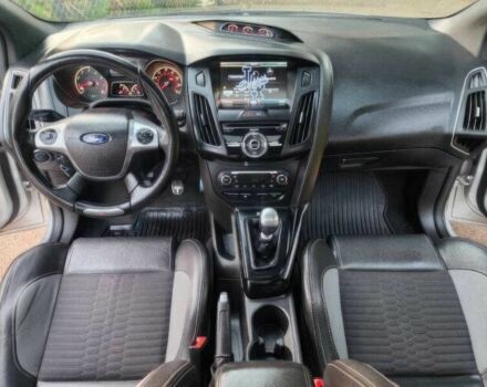 Сірий Форд Фокус, об'ємом двигуна 2 л та пробігом 86 тис. км за 9700 $, фото 6 на Automoto.ua