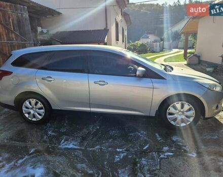 Серый Форд Фокус, объемом двигателя 2 л и пробегом 275 тыс. км за 8100 $, фото 6 на Automoto.ua