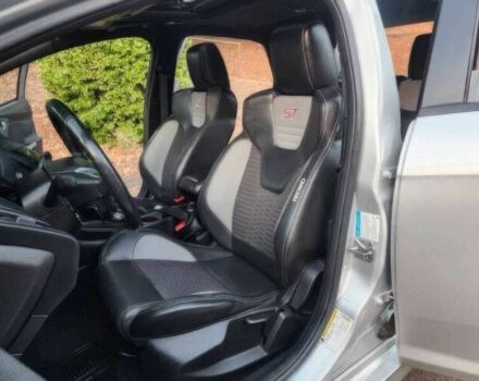 Сірий Форд Фокус, об'ємом двигуна 2 л та пробігом 86 тис. км за 9700 $, фото 5 на Automoto.ua