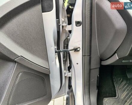 Серый Форд Фокус, объемом двигателя 1.6 л и пробегом 236 тыс. км за 6900 $, фото 57 на Automoto.ua