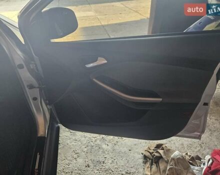 Серый Форд Фокус, объемом двигателя 2 л и пробегом 275 тыс. км за 8100 $, фото 18 на Automoto.ua