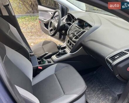 Форд Фокус 2014 у Нежине на Automoto.ua Сірий Форд Фокус, об'ємом двигуна 1.6 л та пробігом 230 тис. км за 8000 $, фото 17 на Automoto.ua