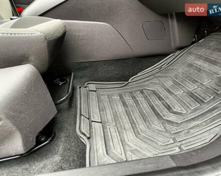 Серый Форд Фокус, объемом двигателя 1.6 л и пробегом 236 тыс. км за 6900 $, фото 42 на Automoto.ua