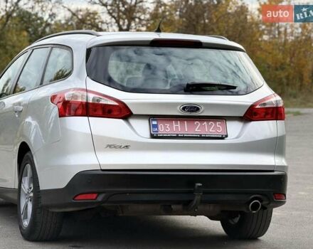 Сірий Форд Фокус, об'ємом двигуна 2 л та пробігом 265 тис. км за 8650 $, фото 3 на Automoto.ua