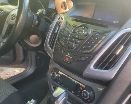 Форд Фокус 2014 в Ивано-Франковске на Automoto.ua Серый Форд Фокус, объемом двигателя 2 л и пробегом 205 тыс. км за 8777 $, фото 7 на Automoto.ua