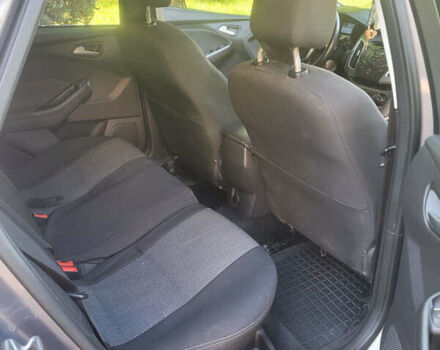 Форд Фокус 2014 в Ивано-Франковске на Automoto.ua Серый Форд Фокус, объемом двигателя 2 л и пробегом 205 тыс. км за 8777 $, фото 6 на Automoto.ua