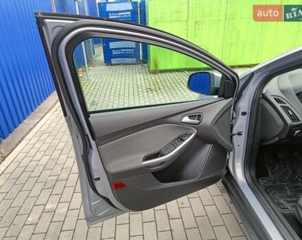 Серый Форд Фокус, объемом двигателя 1.6 л и пробегом 236 тыс. км за 6900 $, фото 9 на Automoto.ua