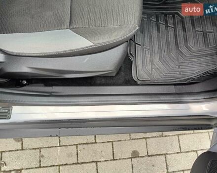 Серый Форд Фокус, объемом двигателя 1.6 л и пробегом 236 тыс. км за 6900 $, фото 39 на Automoto.ua