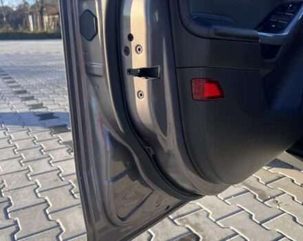 Серый Форд Фокус, объемом двигателя 2 л и пробегом 243 тыс. км за 9150 $, фото 35 на Automoto.ua