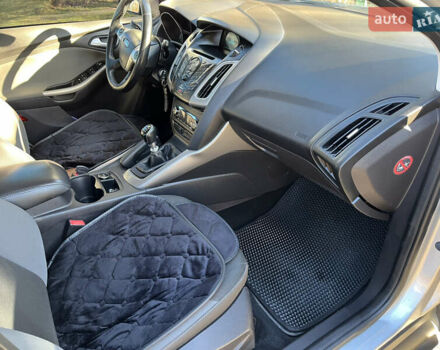 Сірий Форд Фокус, об'ємом двигуна 2 л та пробігом 289 тис. км за 7700 $, фото 6 на Automoto.ua