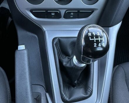 Серый Форд Фокус, объемом двигателя 1.6 л и пробегом 250 тыс. км за 7200 $, фото 21 на Automoto.ua