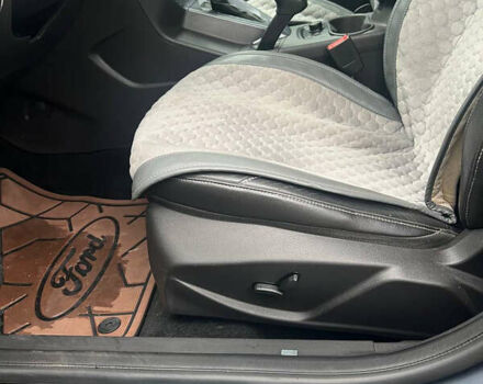 Сірий Форд Фокус, об'ємом двигуна 2 л та пробігом 300 тис. км за 8200 $, фото 5 на Automoto.ua