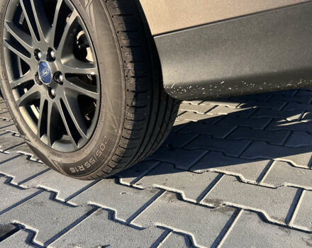 Серый Форд Фокус, объемом двигателя 2 л и пробегом 243 тыс. км за 9150 $, фото 14 на Automoto.ua