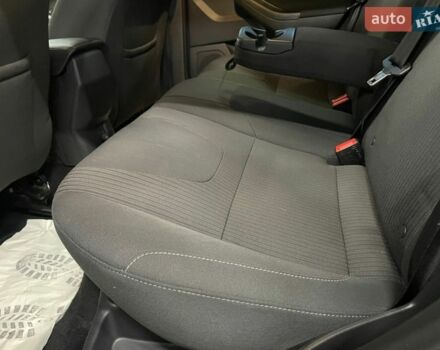 Сірий Форд Фокус, об'ємом двигуна 1.6 л та пробігом 224 тис. км за 8900 $, фото 28 на Automoto.ua