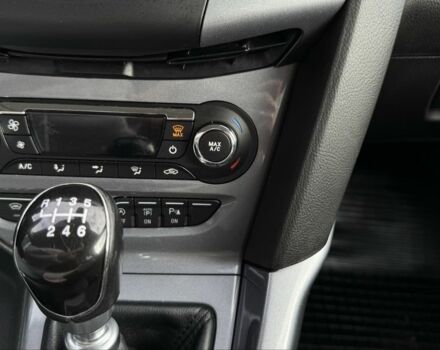 Сірий Форд Фокус, об'ємом двигуна 1.6 л та пробігом 265 тис. км за 8999 $, фото 10 на Automoto.ua