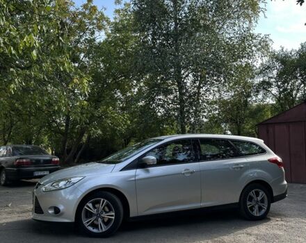 Серый Форд Фокус, объемом двигателя 1.6 л и пробегом 250 тыс. км за 7200 $, фото 3 на Automoto.ua