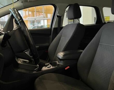 Форд Фокус 2014 у Львові на Automoto.ua Сірий Форд Фокус, об'ємом двигуна 1.6 л та пробігом 263 тис. км за 7600 $, фото 8 на Automoto.ua