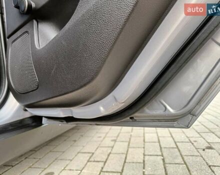 Серый Форд Фокус, объемом двигателя 1.6 л и пробегом 236 тыс. км за 6900 $, фото 55 на Automoto.ua