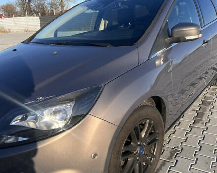 Серый Форд Фокус, объемом двигателя 2 л и пробегом 243 тыс. км за 9150 $, фото 8 на Automoto.ua